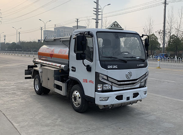 楚飛牌CLQ5041GJY6E型加油車